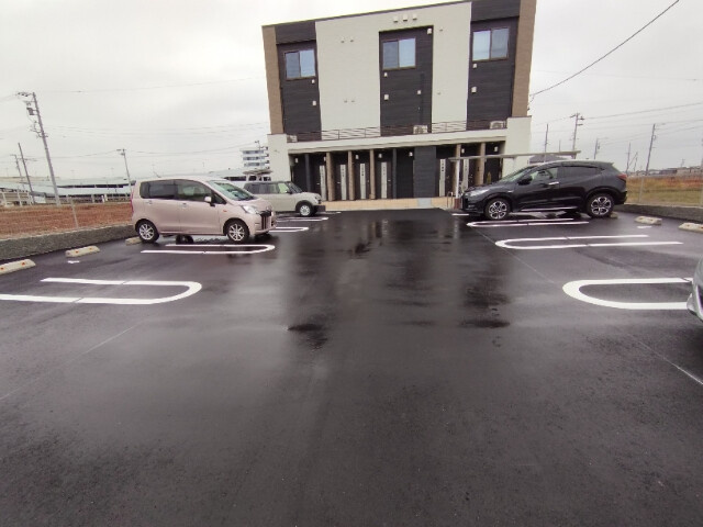 ハルズの駐車場