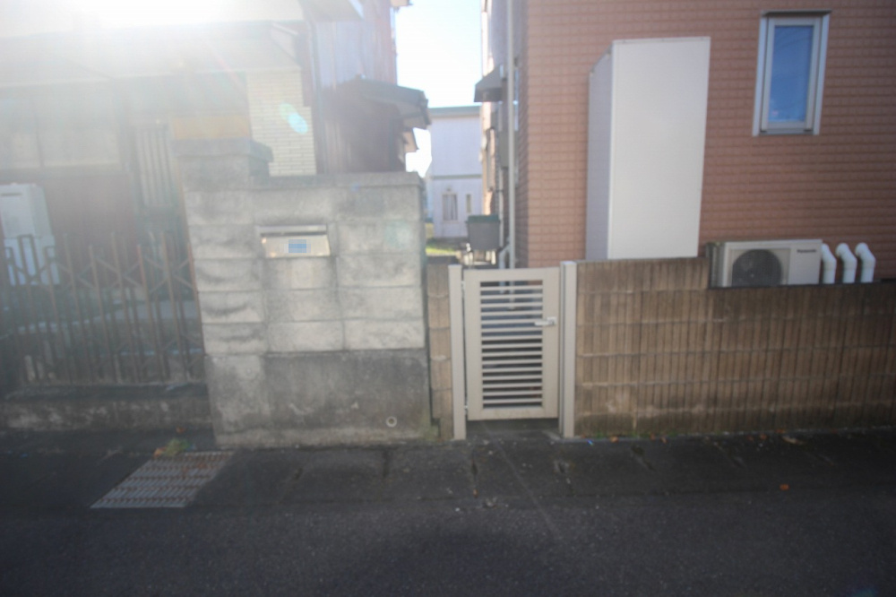 小山市東間々田2丁目の外観|西側との境界部分（2025年11月撮影）