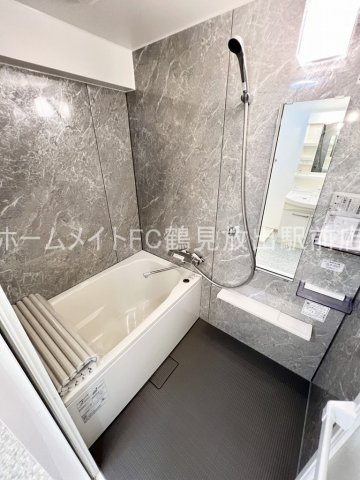 大阪市鶴見区放出東３丁目の賃貸マンションの浴室