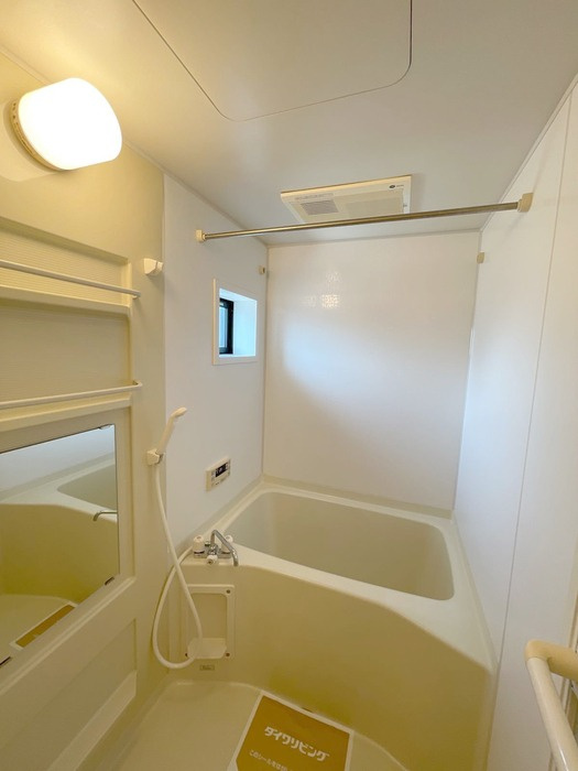 大和高田市大字高田のアパートの浴室