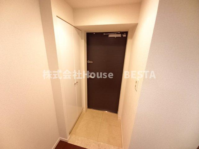 アーバングリーン兵庫ステーションフロントの玄関