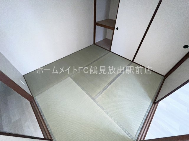 大阪市城東区放出西３丁目の賃貸マンションの和室