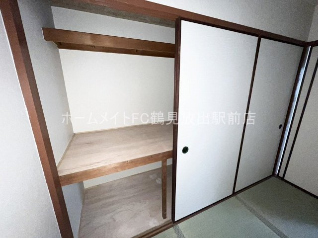 大阪市城東区放出西３丁目の賃貸マンションの収納