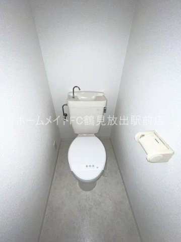 大阪市城東区放出西３丁目の賃貸マンションのトイレ