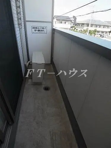 千葉市花見川区武石町２丁目の賃貸マンションのバルコニー