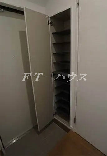 千葉市花見川区武石町２丁目の賃貸マンションの収納