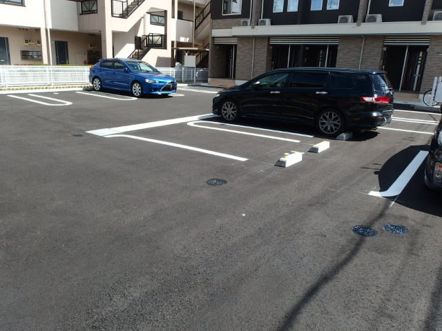 ヒルコートⅡの駐車場