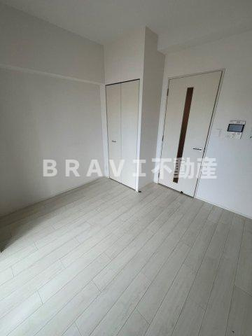 エスリードレジデンス大阪グランノースⅡ　BRAVI不動産の居間・リビング|【エスリードレジデンス大阪グランノースⅡ】ゆったりとしたリビングです