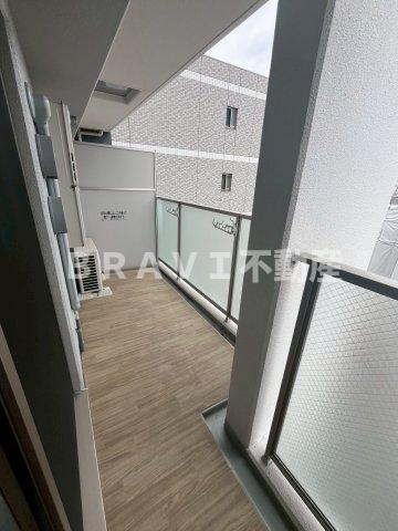 エスリードレジデンス大阪グランノースⅡ　BRAVI不動産のバルコニー|【エスリードレジデンス大阪グランノースⅡ】バルコニー付きです