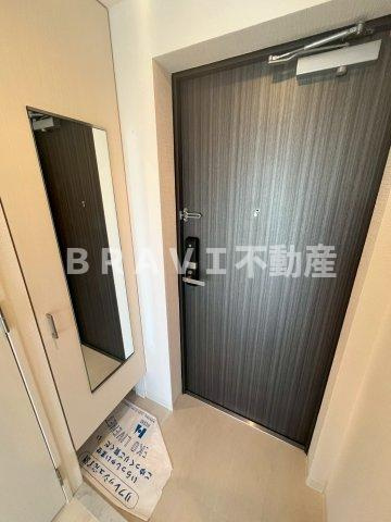 エスリードレジデンス大阪グランノースⅡ　BRAVI不動産の玄関|【エスリードレジデンス大阪グランノースⅡ】きれいな玄関です