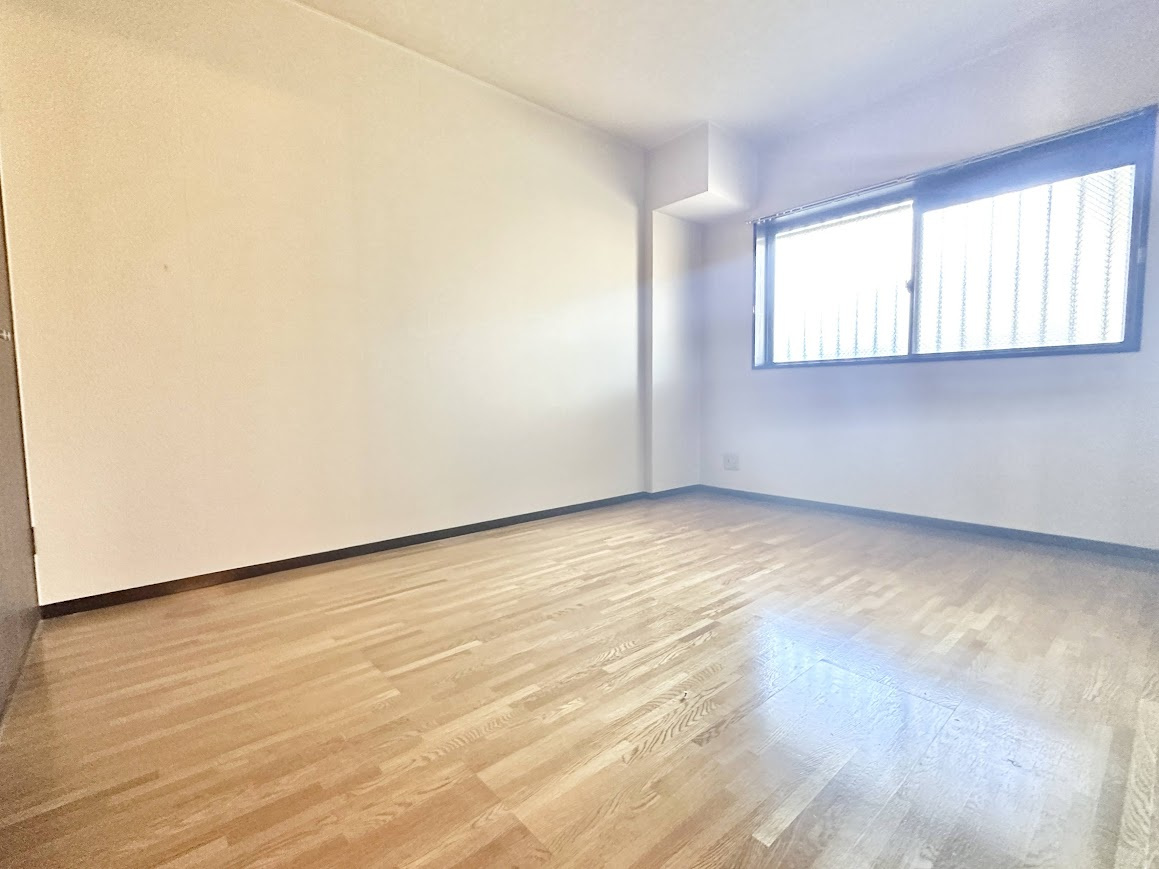 サンパレス緑ケ丘Aの洋室