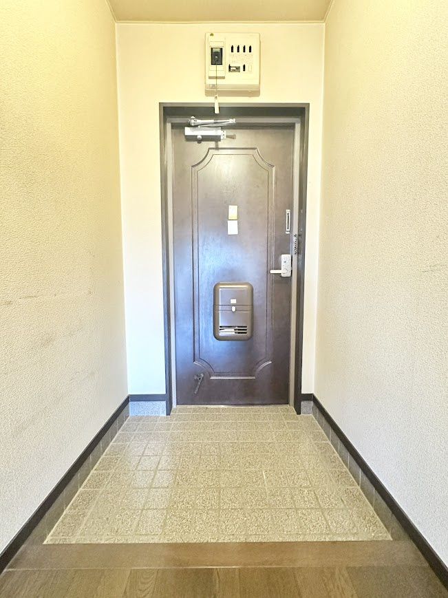 サンパレス緑ケ丘Aの玄関