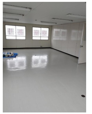 植村ビルの内装