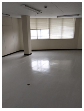 植村ビルの内装