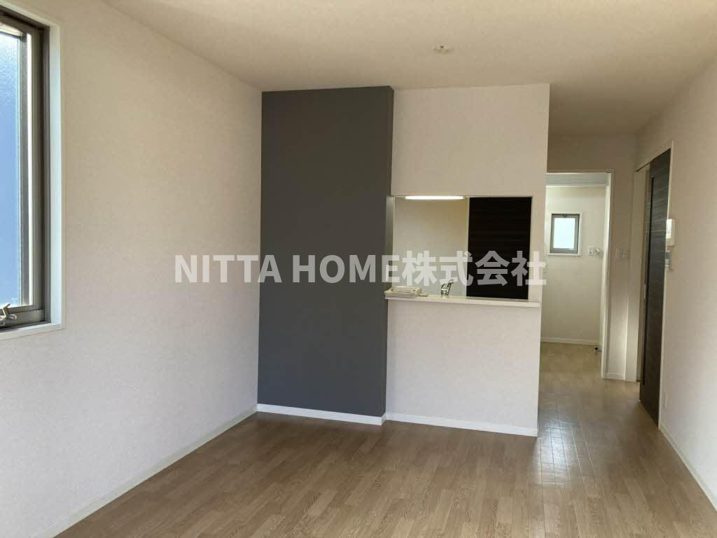 アーバンヒルズのエントランス|エアコン１台・温水洗浄便座が付いています◎