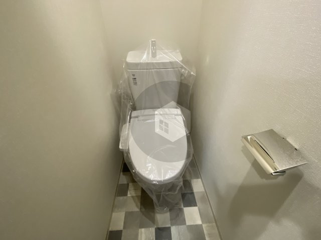 ファステート東大阪バレーナ　仲介手数料無料のトイレ