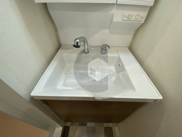 ファステート東大阪バレーナ　仲介手数料無料の独立洗面台