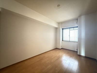 【洋室】 | リバーカントリーガーデン京橋