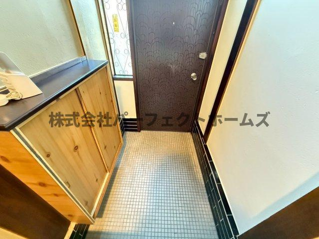 杉山手2丁目戸建　賃貸の玄関|ゆったりとした玄関です