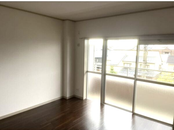 メゾンロアールの居間・リビング