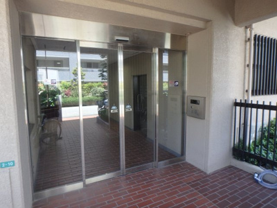 【エントランス】 | ユニライフ甲子園 | 落ち着いたエントランスです