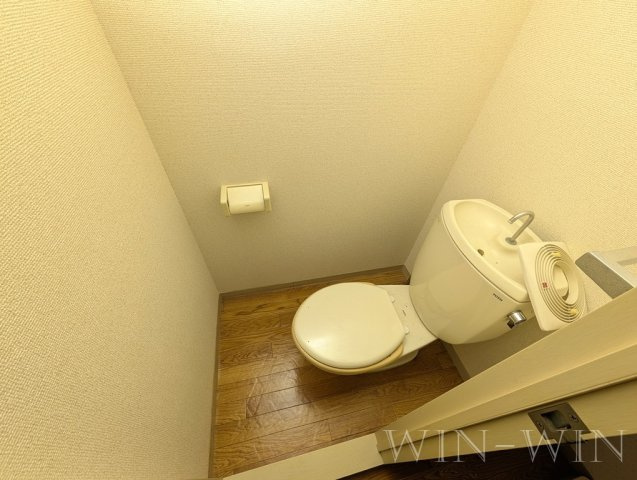 タウニィ吉川 Aのトイレ|イメージ（同建物内別部屋の写真です）