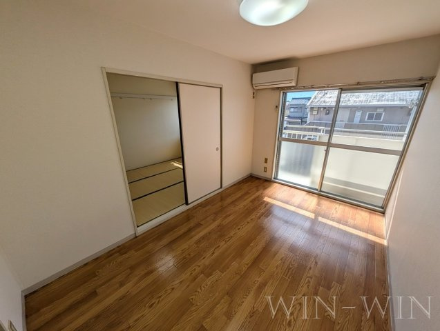 タウニィ吉川 Aの居間・リビング|イメージ（同建物内別部屋の写真です）