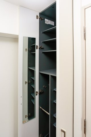 サヴォイラ・マリナ　ドゥ　ハカタ　13階の収納|現状優先。