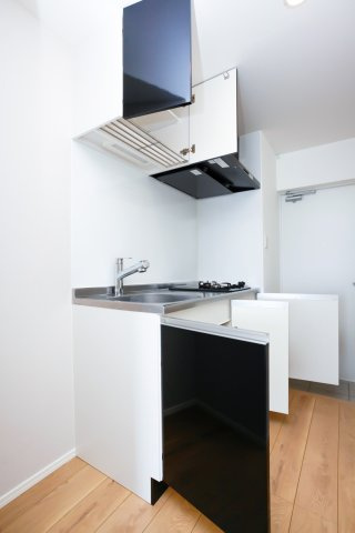 サヴォイラ・マリナ　ドゥ　ハカタ　13階のキッチン|現状優先。