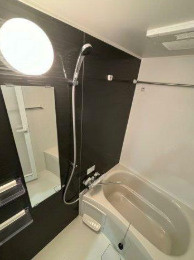 【浴室】 | プレール・ドゥーク方南町 | 浴室乾燥機付きバス。