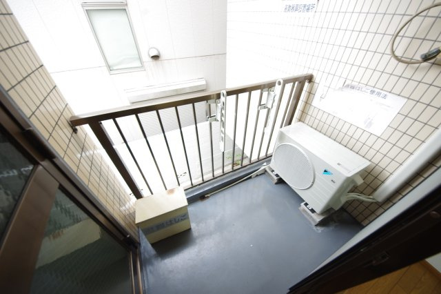 【バルコニー】