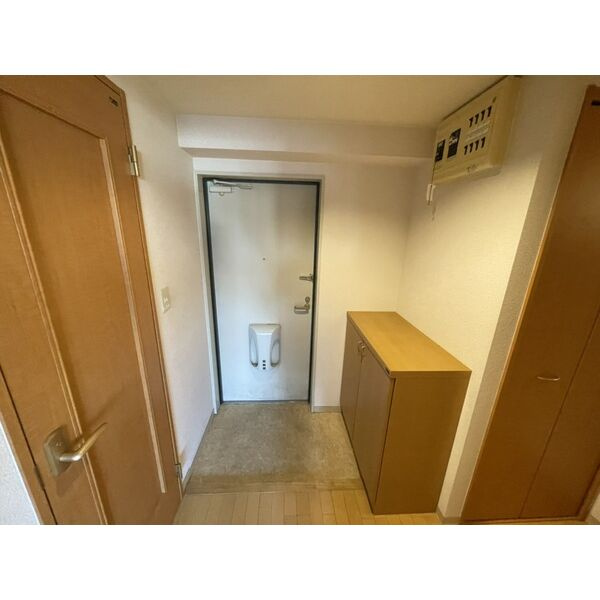 ライフステージ白壁Ⅱ　名古屋市賃貸　仲介手数料無料の玄関