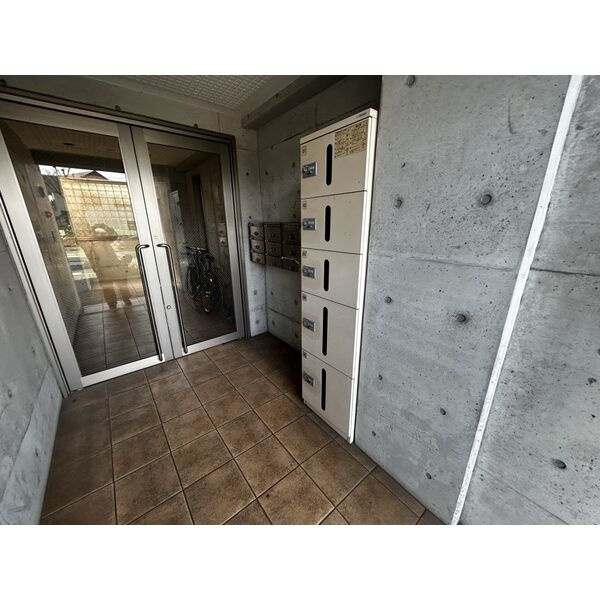 ライフステージ白壁II　名古屋市賃貸　仲介手数料無料のエントランス