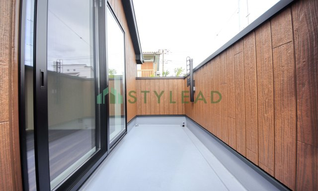 【バルコニー】