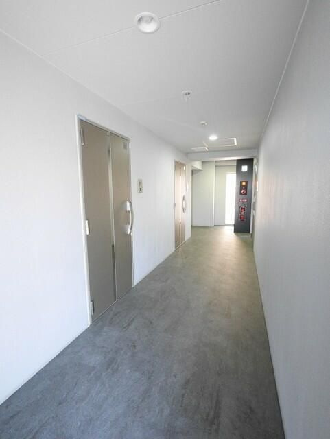 Ｓ．Ｓ．キューベライズの玄関