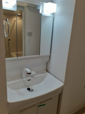 【洗面所】 | ソラーレ | 脱衣スペースもあります