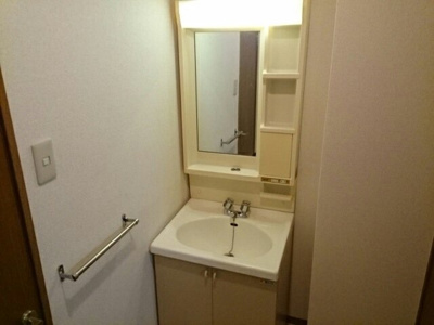 【洗面所】 | グリーンガーデン | 広い洗面スペース