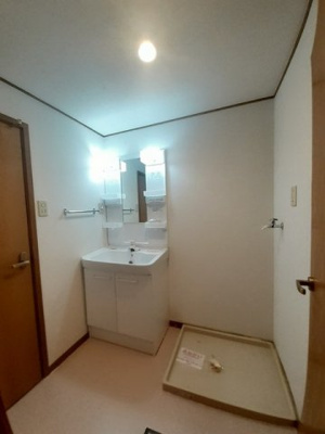 【洗面所】 | パレ・ラフィネ | 洗面所です