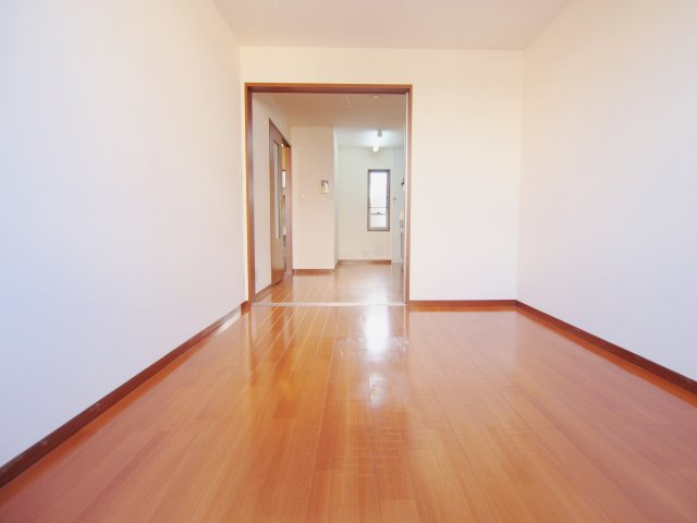 グレースコートAKIの居間・リビング