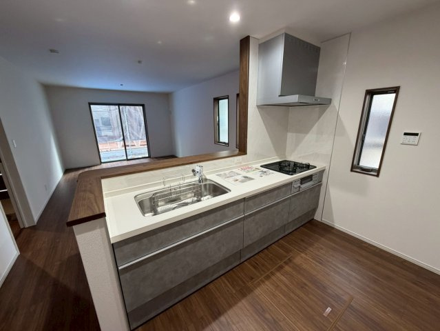 【１号棟】越谷市下間久里新築戸建てのキッチン