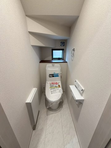 【１号棟】越谷市下間久里新築戸建てのトイレ