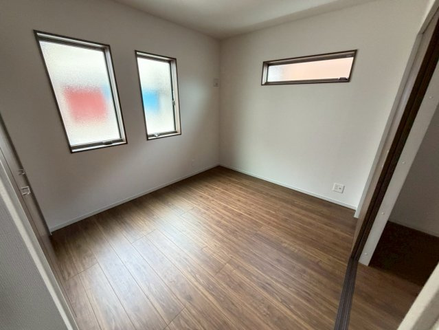 【１号棟】越谷市下間久里新築戸建ての洋室