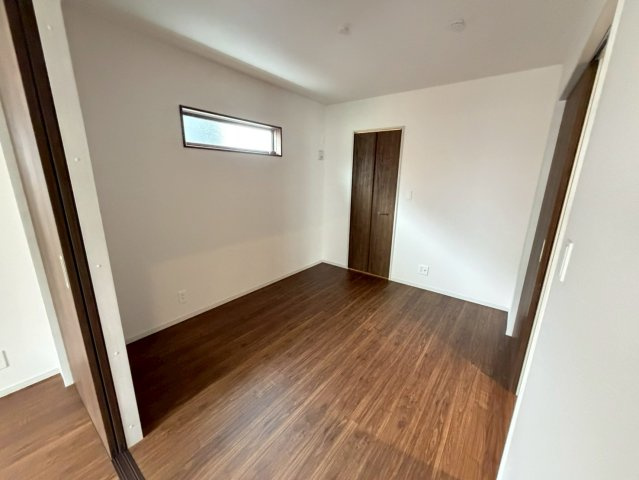 【１号棟】越谷市下間久里新築戸建ての洋室