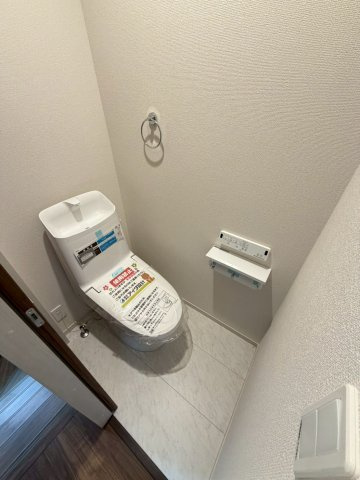 【１号棟】越谷市下間久里新築戸建てのトイレ