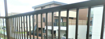 稲城市矢野口のアパートのバルコニー