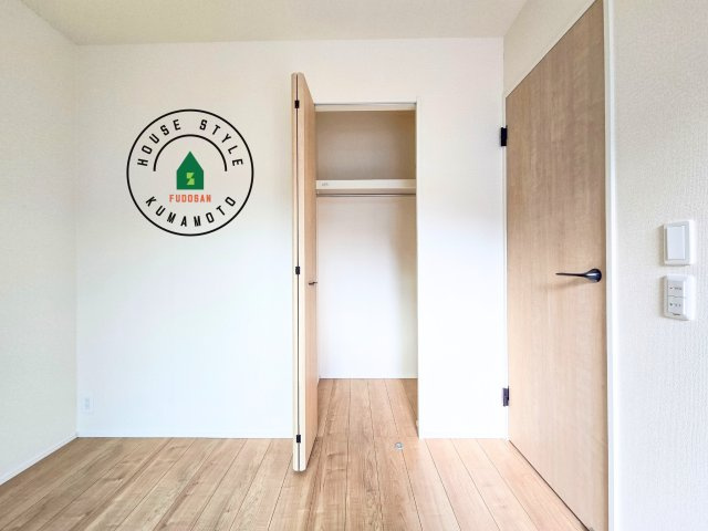 熊本市西区池田3丁目第1-２棟（2号棟）の内観：施工例|収納には困りません。