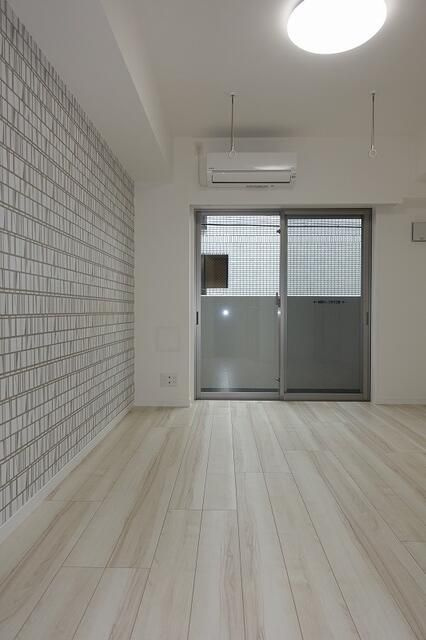 ウィリアＧＲＯＷＳ高島平の居間・リビング