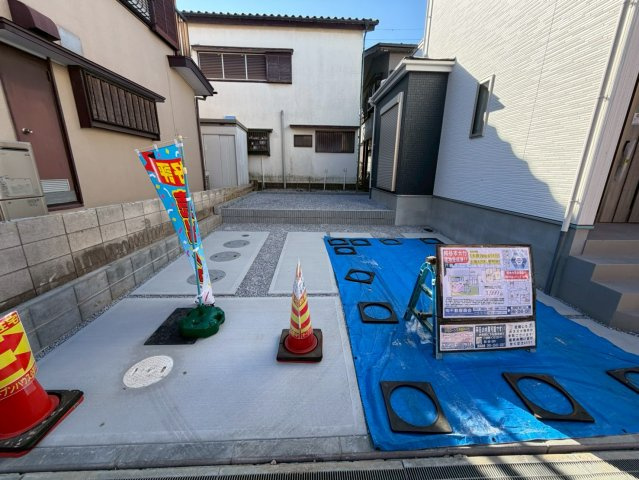 越谷市大竹新築戸建ての駐車場