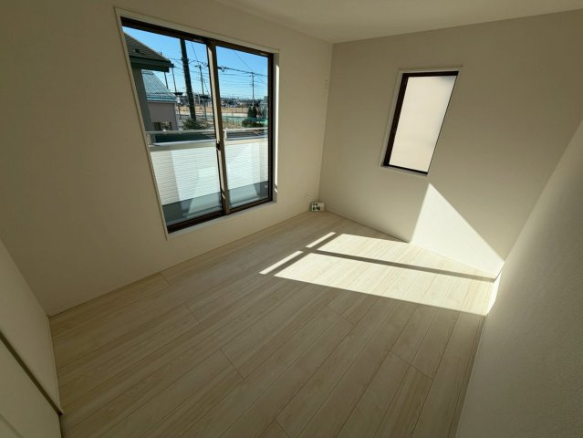 越谷市大竹新築戸建ての洋室