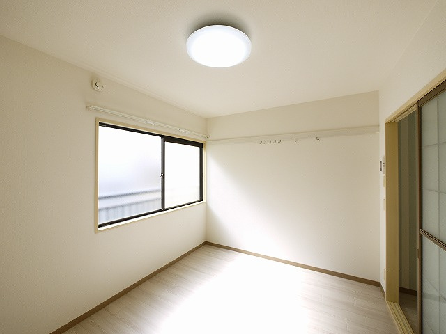 ソレイユ（田部町）の寝室|洋室です